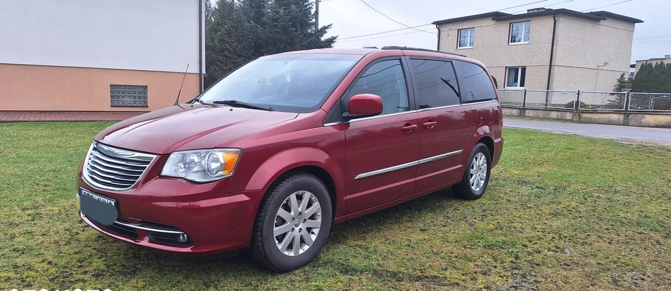 Chrysler Town &amp; Country cena 55000 przebieg: 217360, rok produkcji 2014 z Żory małe 67